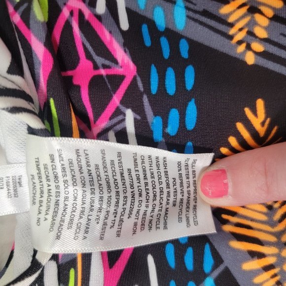 Art Class Target Geometric Bright Swimsuit XL 14-16 1 Piece - Picture 4 of 5